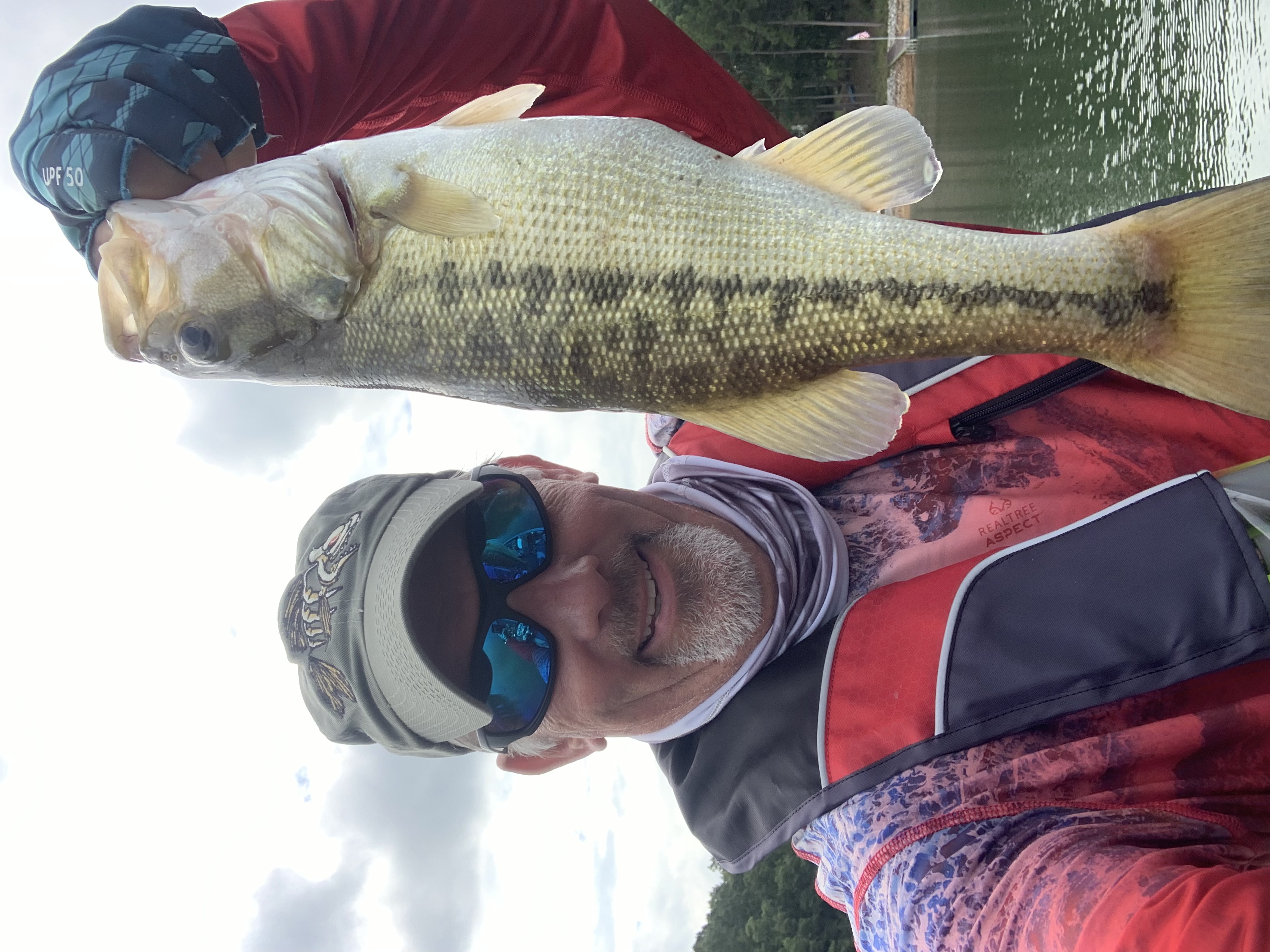 Lake Keowee Fishing Report for Spotted Bass(Aug 19, 2022) | Omnia Fishing