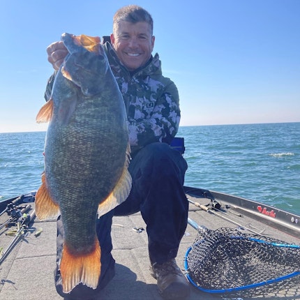 Lake Erie Fishing Report for Smallmouth Bass(Dec 21, 2022)