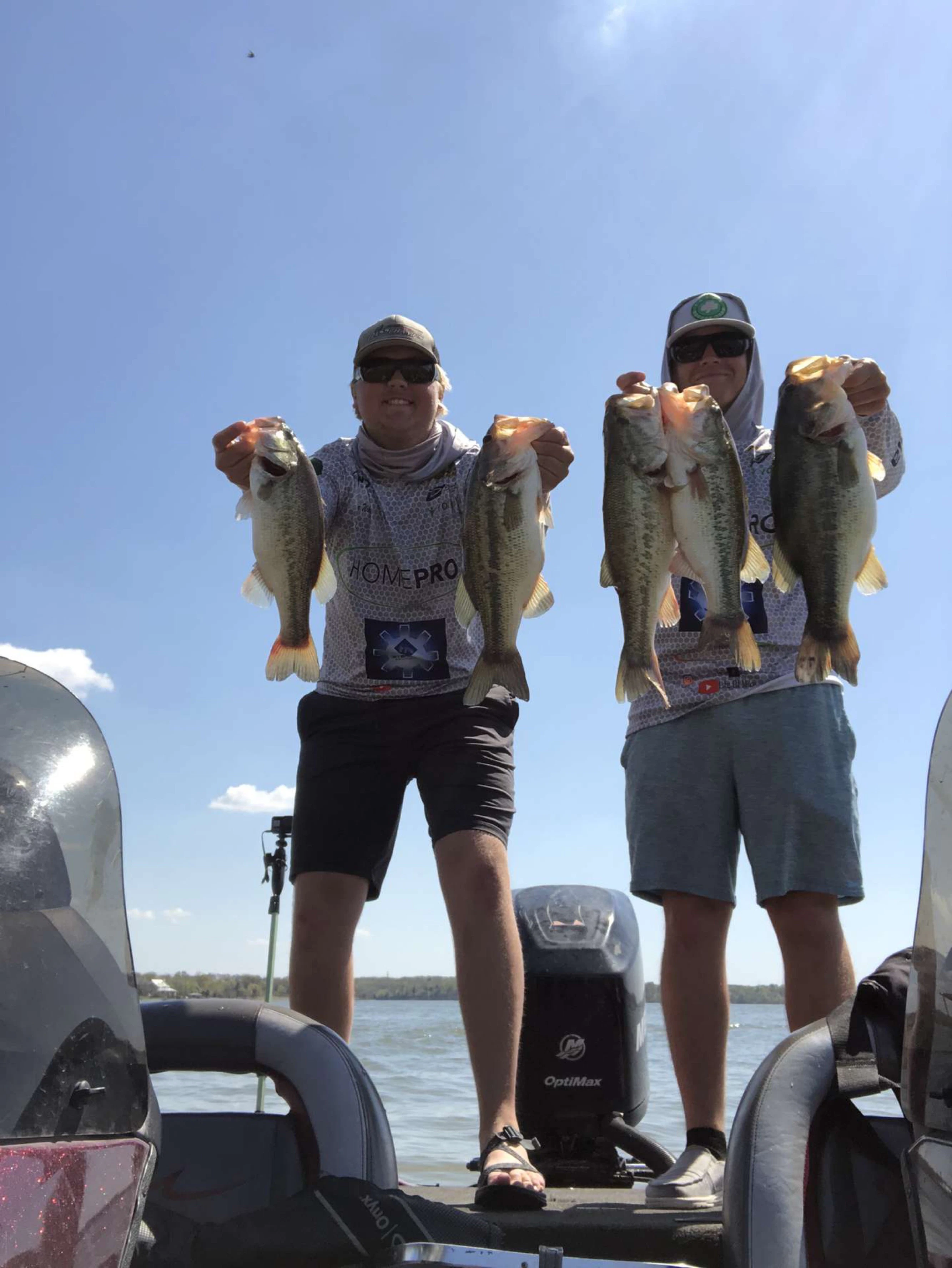 Cedar Creek Reservoir Fishing Report for Largemouth Bass(Apr 4, 2022