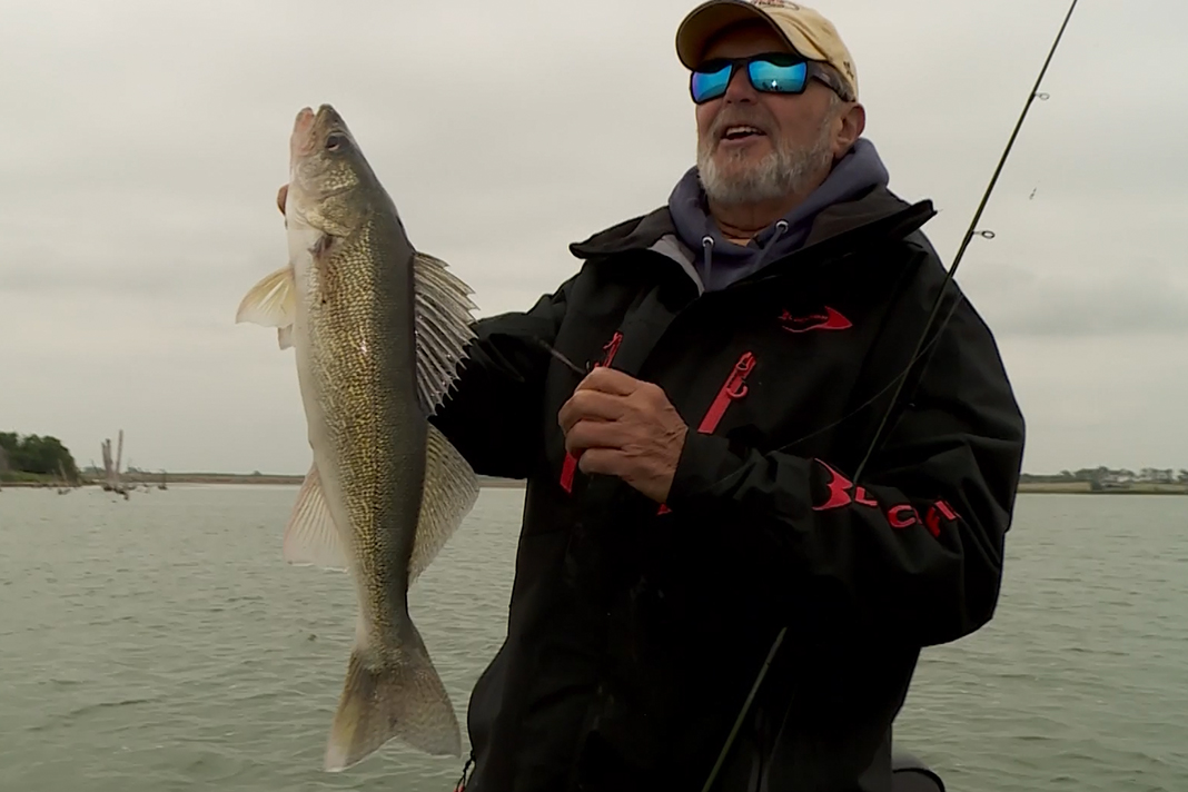 Perfect Walleye Combo: VMC Moon Tail Jig and Sufix Monofilament